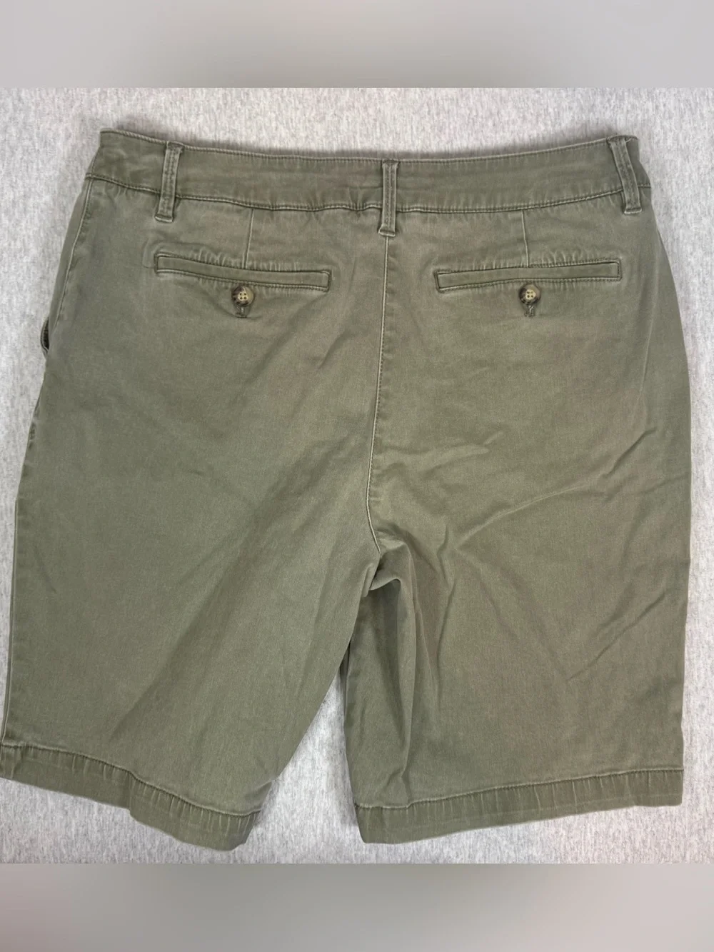 Tommy Bahama Boracay Chino Shorts Olive Green- Women’s Size 10
